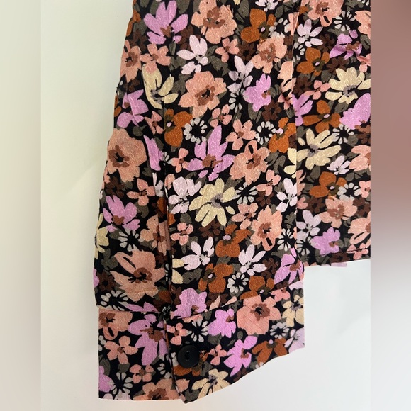 Saltwater LUXE Floral Two-piece Outfit Long Sleeve blouse with Shorts NWT - Picture 9 of 12